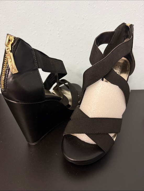 Guess Shoes - NWOT Guess Black Wedge Sandals with Gold Zip Accent